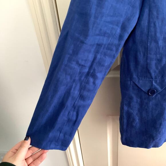 Madewell Double-Breasted Crossover Blazer in 100% Linen in Blue - Picture 8 of 13